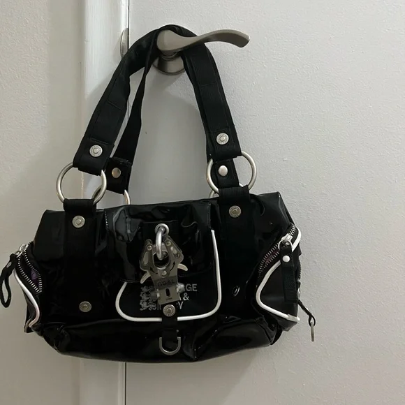 George, Gina and Lucy purse - Picture 2 of 3